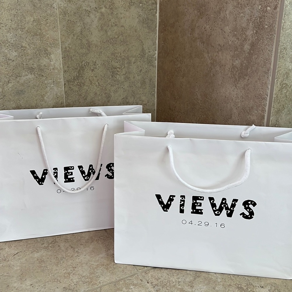 VIEWS 2016 Pop-Up Gift Bags by Drake